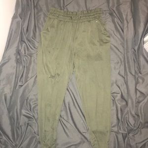 American eagle joggers
